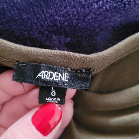 Tshirt - Picture 4 of 4